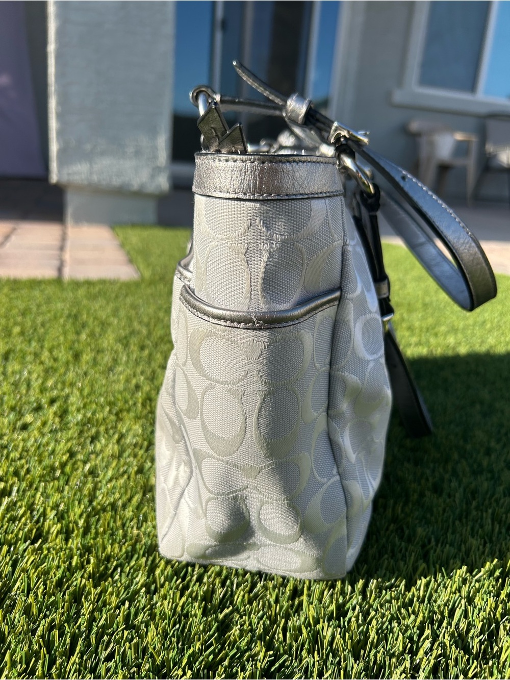 Coach 2011 Gallery Metallic Silver Gray Signature Jacquard Tote - Picture 5 of 11